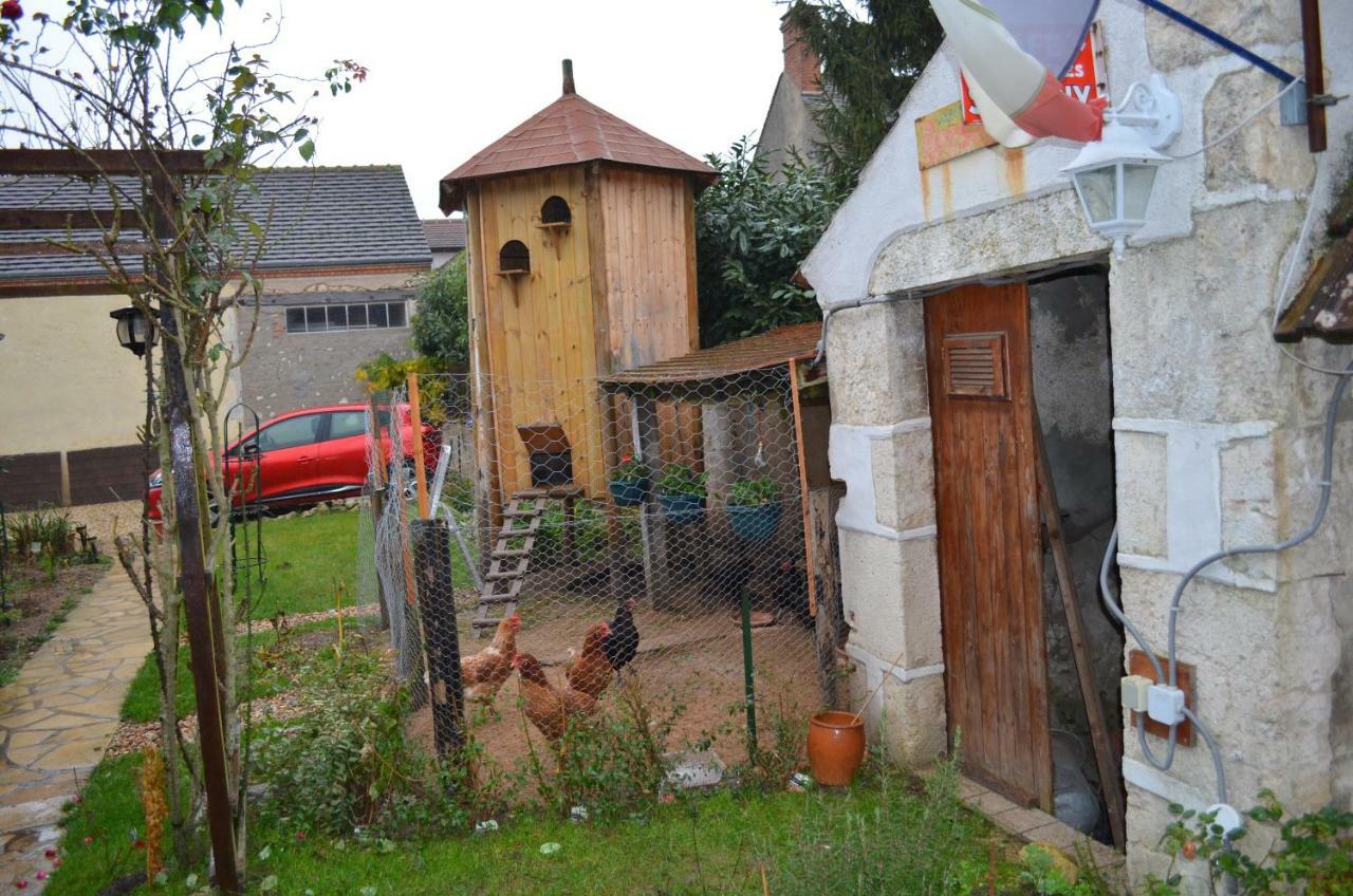 Maison D'Autrefois Mareau-aux-Pres Exterior foto