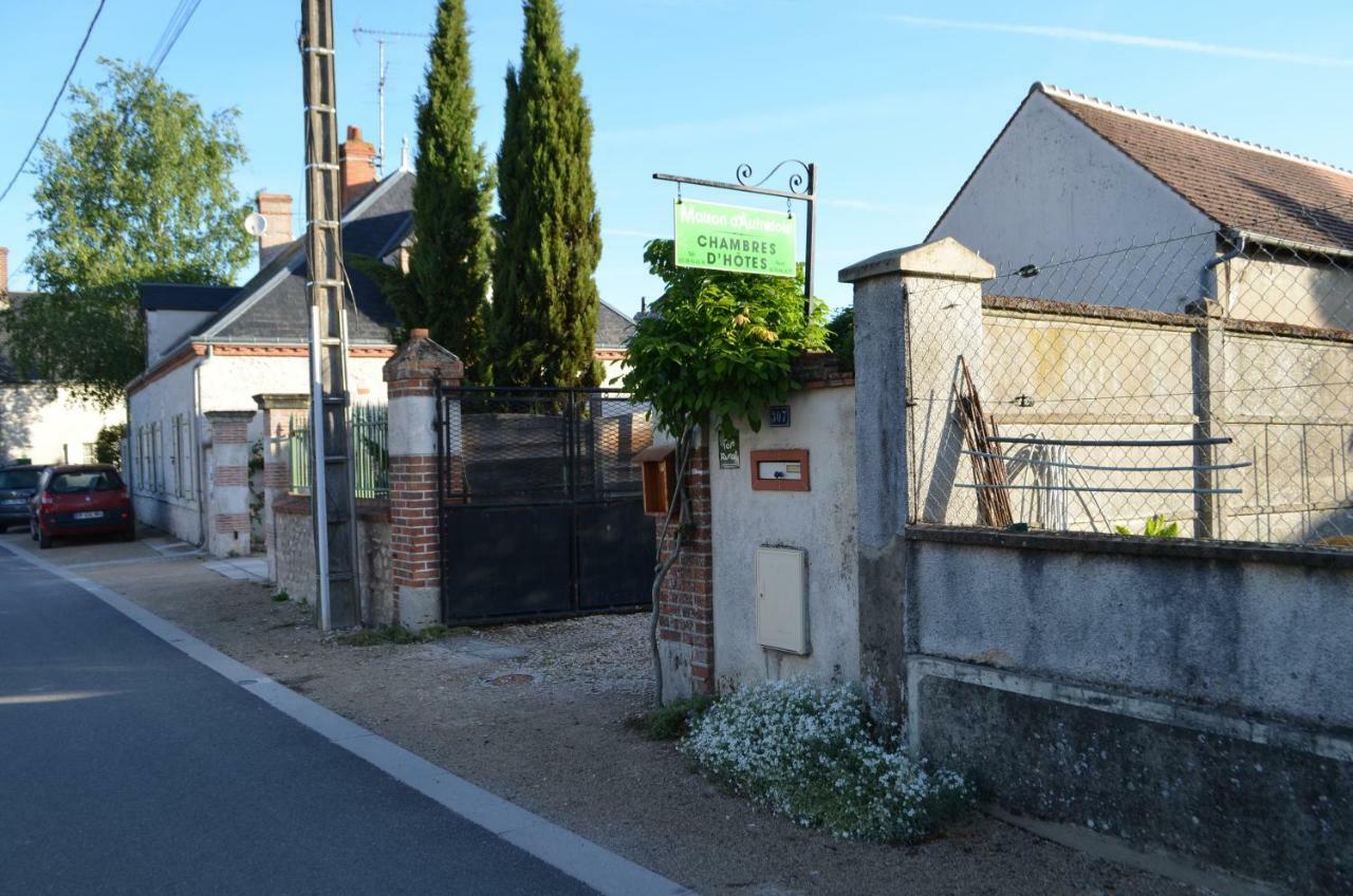 Maison D'Autrefois Mareau-aux-Pres Exterior foto